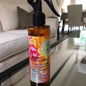 AMIKA Bombshell Blowout Spray